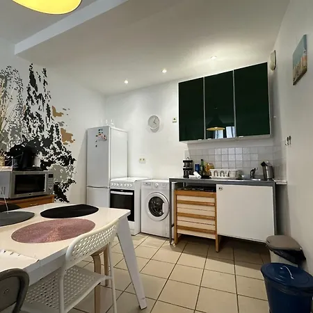 Ferienhaus The Triplex- 3 Bedrooms In The Escutcheon!